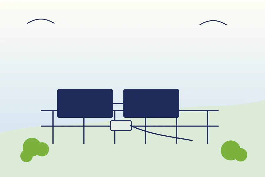 Zwei Solarmodule am Balkon mit sichtbarem Mikro-Wechselrichter unter der Modulreihe.