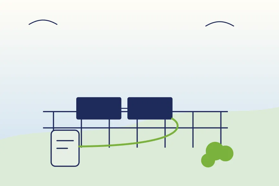 Balkon mit Solarmodulen am Geländer und kompaktem Mini-Speicher auf dem Boden.